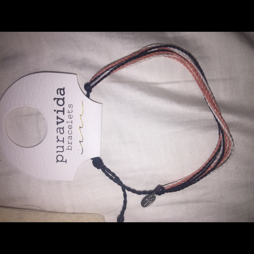Pura Vida string bracelet